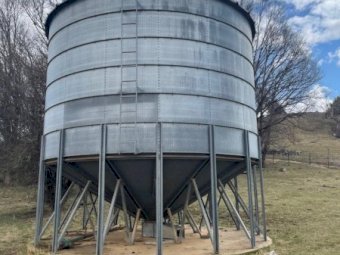 2 Silos Approx 40 mt