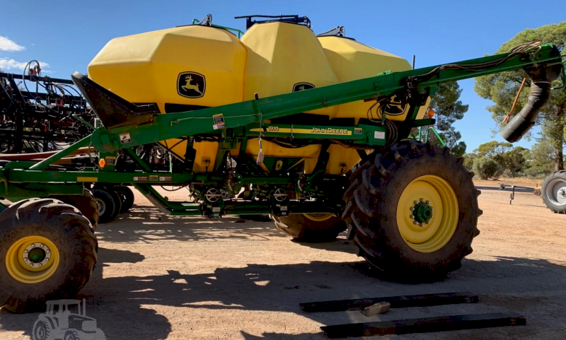 2012 John Deere 1910H Air Cart