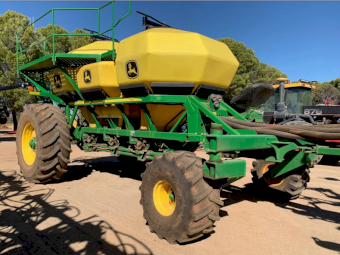 2012 John Deere 1910H Air Cart