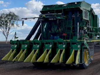 2013 John Deere 7760 Cotton Picker