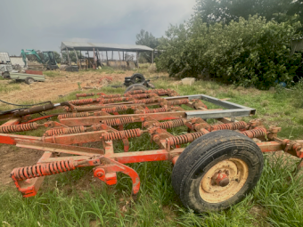 International 24 Tyne Scarifier
