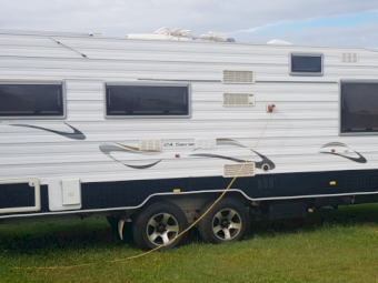 Swap 2011 New Age Jewel Caravan