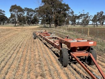 Case 1010 30' Header Front