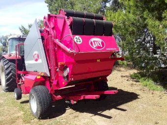 2009 Lely Welger V 160  Round Baler