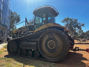 2013 Challanger MT855C