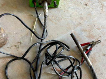 Wide Grind 12v Handy Crutcher