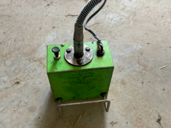 Wide Grind 12v Handy Crutcher