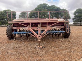 24 Run Massey Ferguson Combine