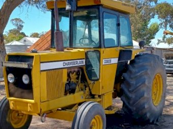 Chamberlain 3380 Tractor