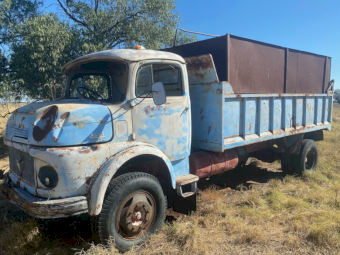 Mercedes-Benz 1413 Truck