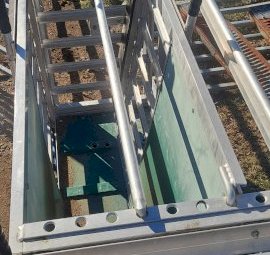 Prattley 3 way draft manual weight crate with load bars