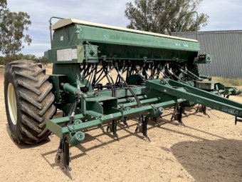 2004 John Shearer 27R Combine