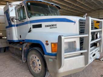 2000 Mack Fleetliner CH Prime Mover with 2000 Hamelex White 36ft Aluminum Tipper Trailer