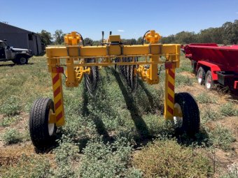 Elsworth 9 a Side V Rake