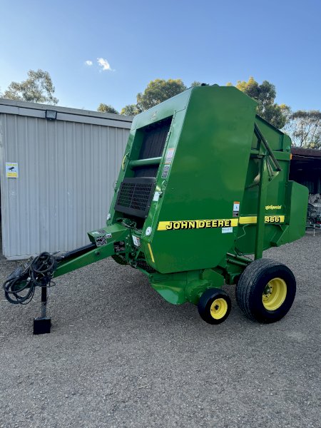 John Deere 466 Silage Special Round Baler