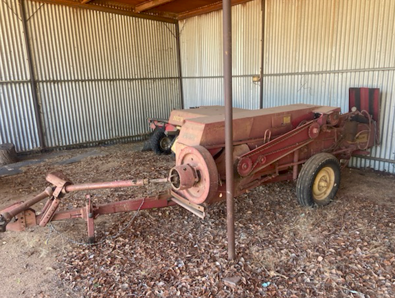 New Holland 275 Small Square Baler Combo