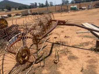 New Holland 275 Small Square Baler Combo