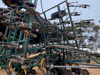 Simplicity 40ft Seeder Bar with Flexi Coil 1720 Air Cart