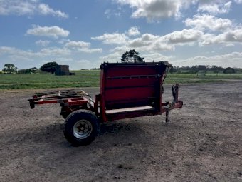 WMI Albybone PA-Mick Bale Feeder