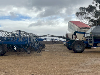 2019 Gason CT4 40ft Hydratill Airseeder Bar with Gason 2120 Triple Bin Aircart