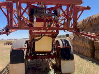 Hardi Commander S 5033 Tow Behind Sprayer