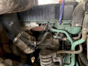 2002 Volvo NH Prime mover