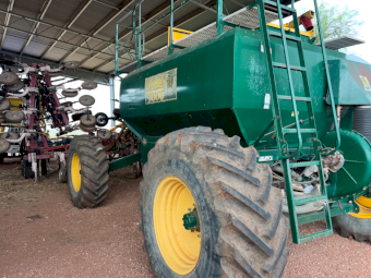 50ft Case IH PTX 600 Bar with Simplicity 9000 Air Cart