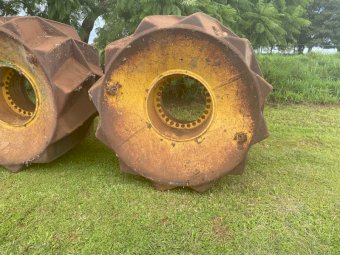 4 x Komatsu Rims (Compact Wheels)