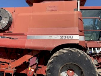 Case IH 2388 Header