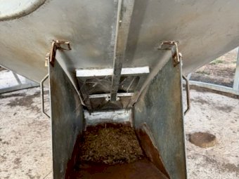 Ahrens 32T Field Bin