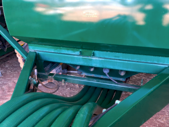 Simplicity 6000 TR3 Air Seeder Cart