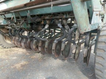 John Shearer 12 Run Disc Seeder