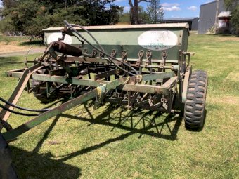 John Shearer 12 Run Disc Seeder