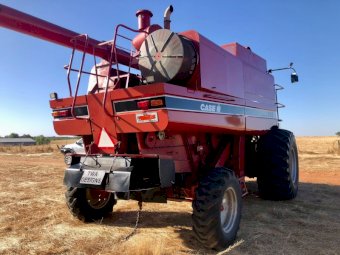 1996 Case IH 2166 Header with 25ft Finger Reel