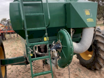 Horwood Bagshaw / Simplicity Airseeder