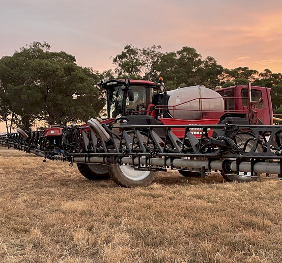 2017 Miller Nitro 6333 Sprayer