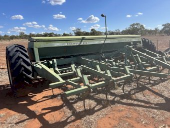 Chamberlain 753 Combine