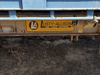 41ft Stock Crate on 1998 Lusty Trailer