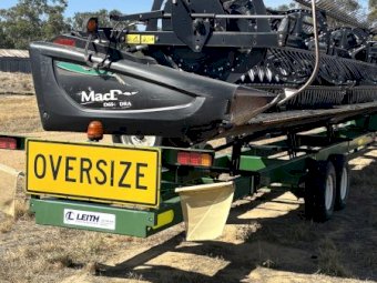 2016 John Deere S680 Header with 40ft MacDon Front