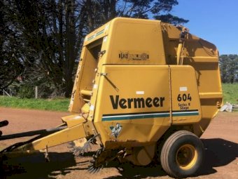 Vermeer 604 Series Baler