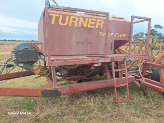 8m Turner Triple Flow Airseeder