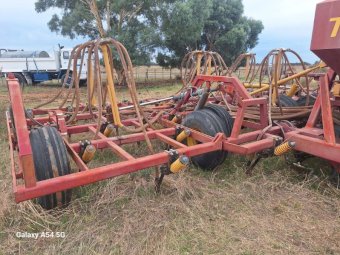 8m Turner Triple Flow Airseeder