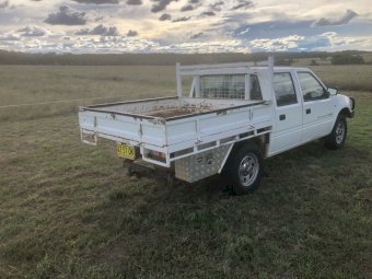 2002 Holden Rodeo TF R9 Dual Cab Ute