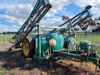 80 ft Gold Acres Sprayer 3000 litres