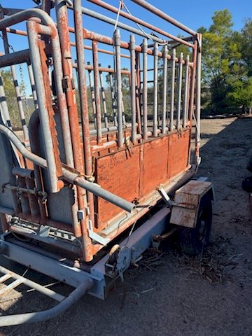 Mobile Cyclone Cattle Crush