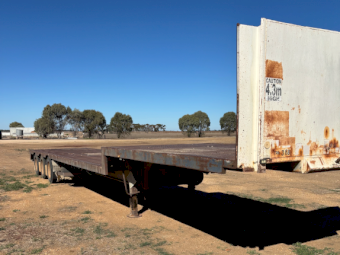 1992 Krueger Drop Deck Trailer