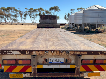 1992 Krueger Drop Deck Trailer