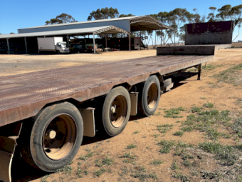 1992 Krueger Drop Deck Trailer