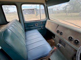 Acco 1830A Truck with 8 tonne Inverell Engineering Seed & Fert Grouper.