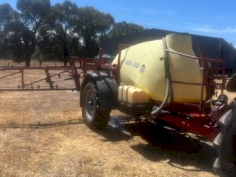 2008 Hardi Ranger 2500 Tow Behind Sprayer